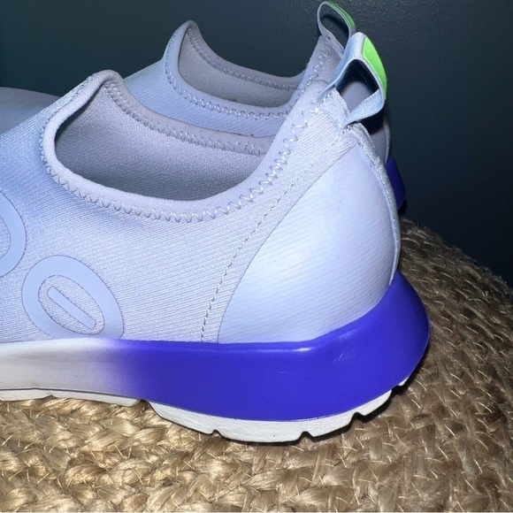 Oofos OOmg Sport Low Recovery Shoes - Picture 3 of 12